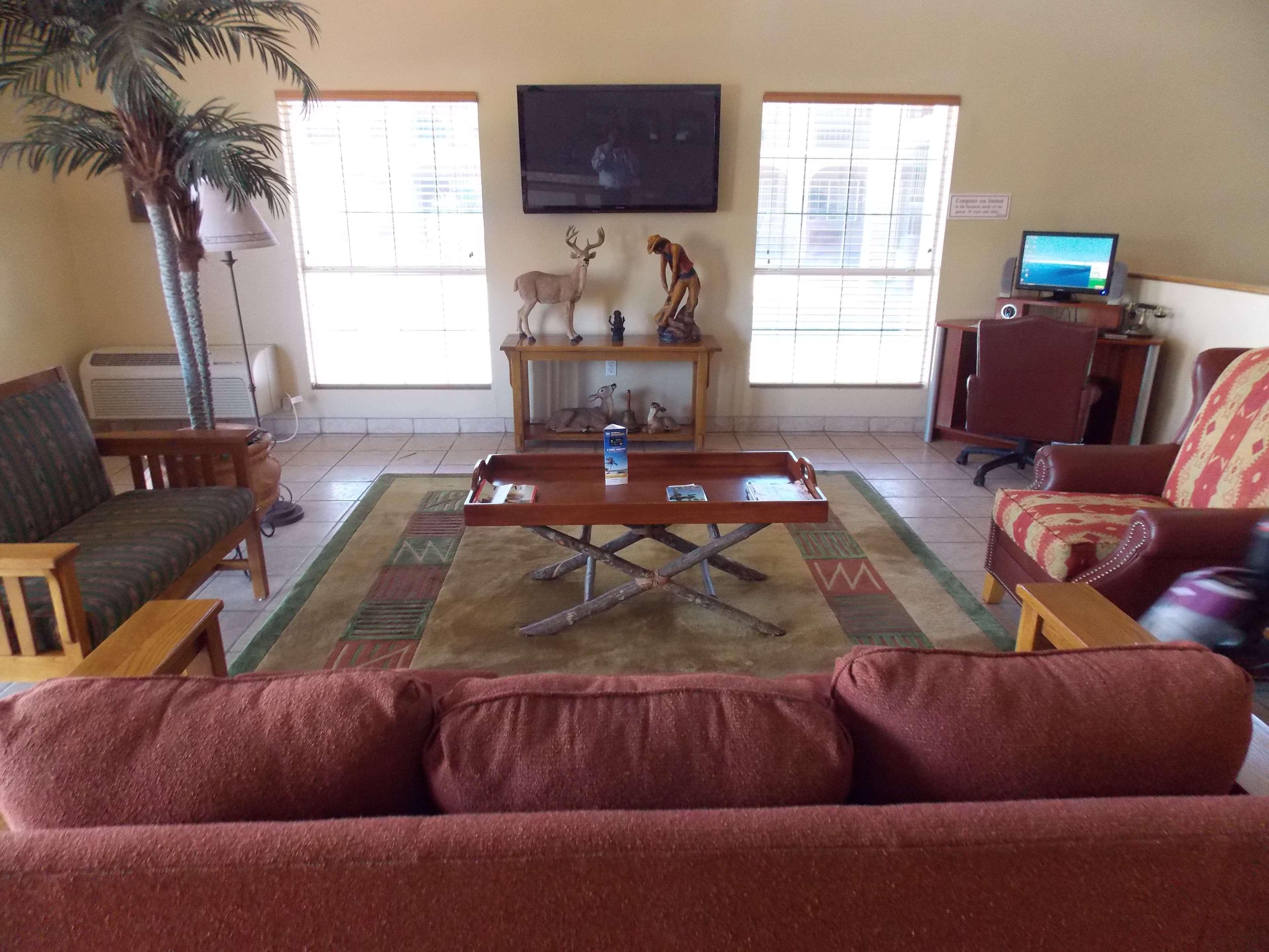 Best Western Executive Inn Hallettsville Zewnętrze zdjęcie