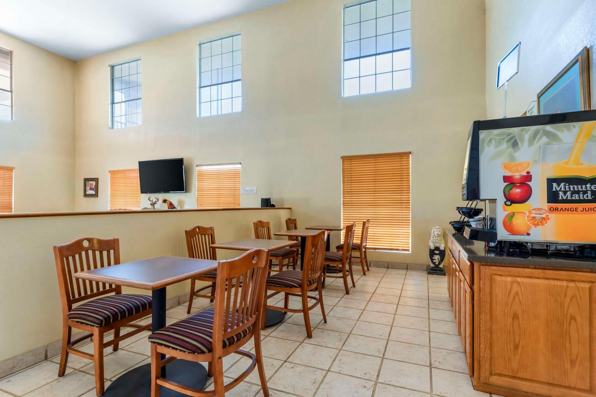 Best Western Executive Inn Hallettsville Zewnętrze zdjęcie